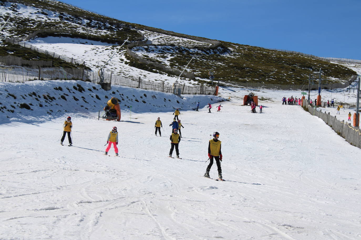 Cuatrocientos escolares han disfrutado ya de los Bautismos blancos de la Diputación