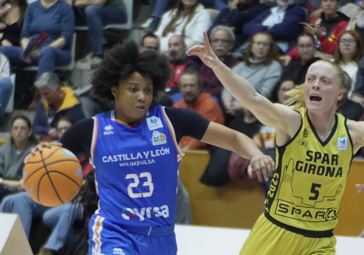 Arica Carter y Klara Lundquist, en el Spar Girona-Avenida de Fontajau.