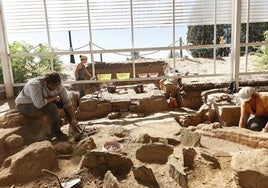 Una de las últimas excavaciones arqueológicas en el Cerro de San Vicente.