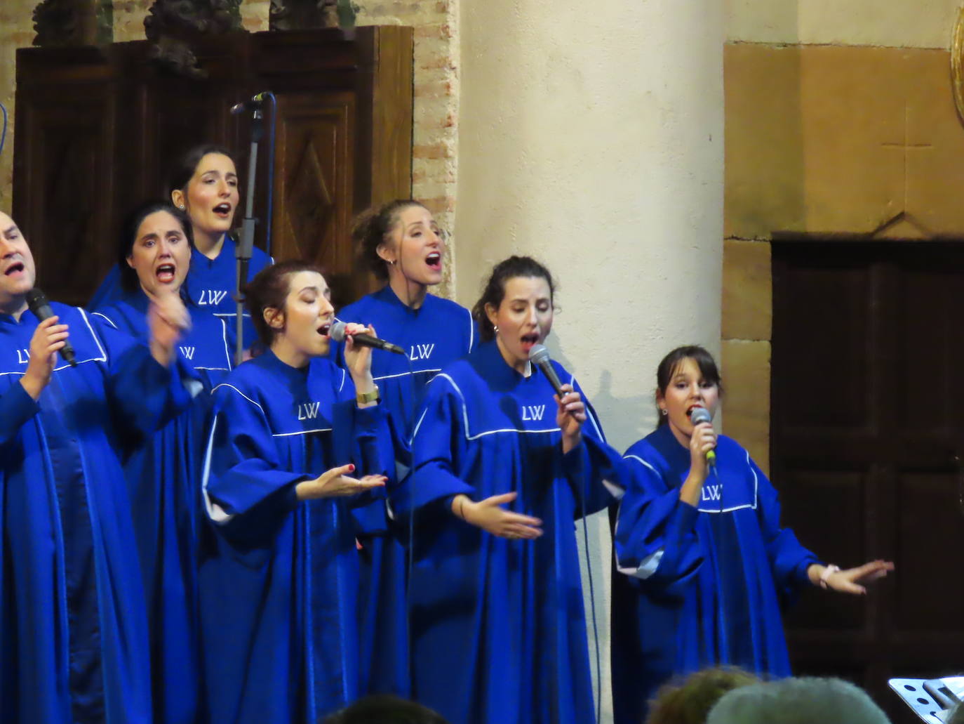 La iglesia de Zorita de la Frontera se llena con la música gospel