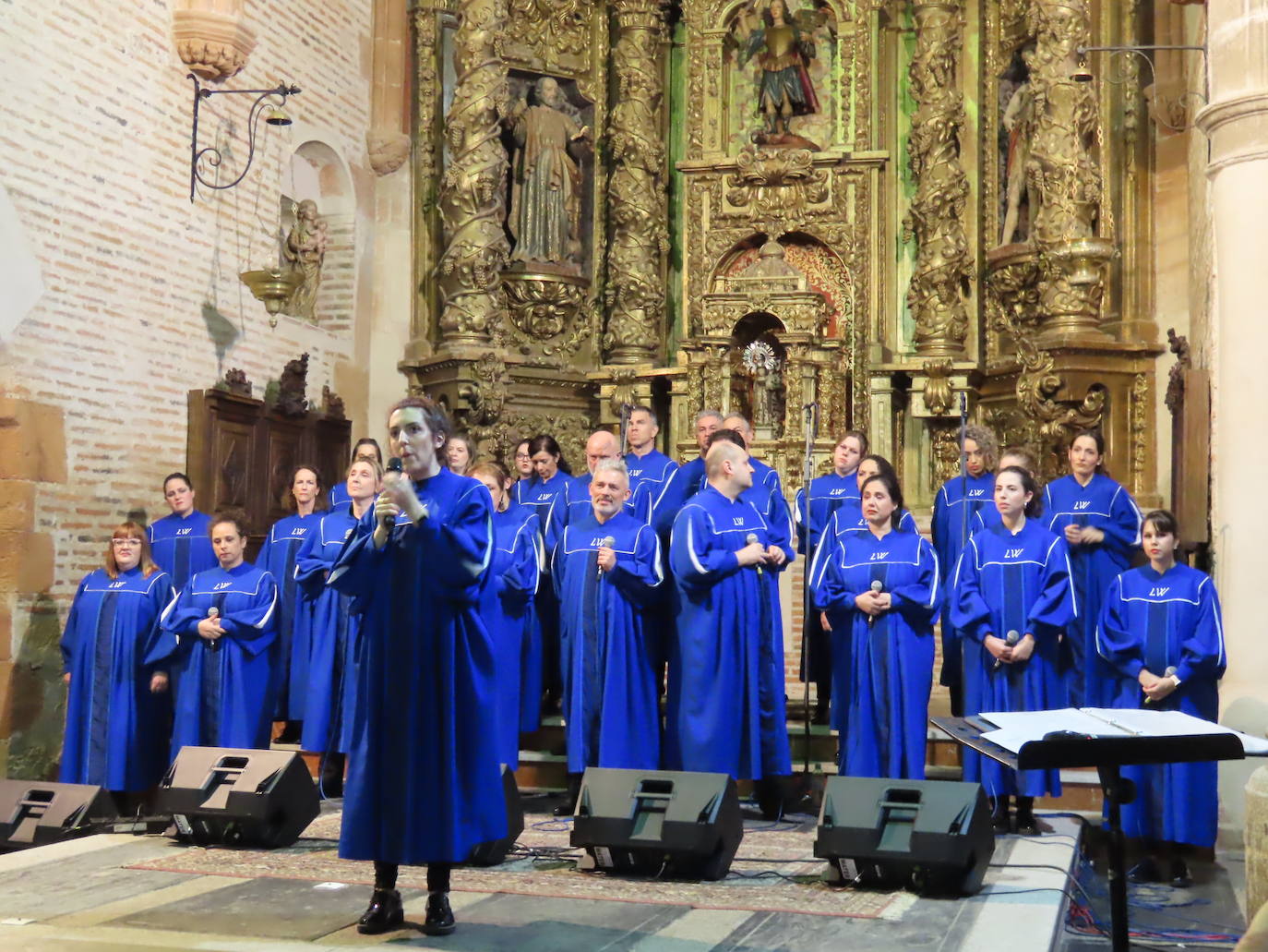 La iglesia de Zorita de la Frontera se llena con la música gospel