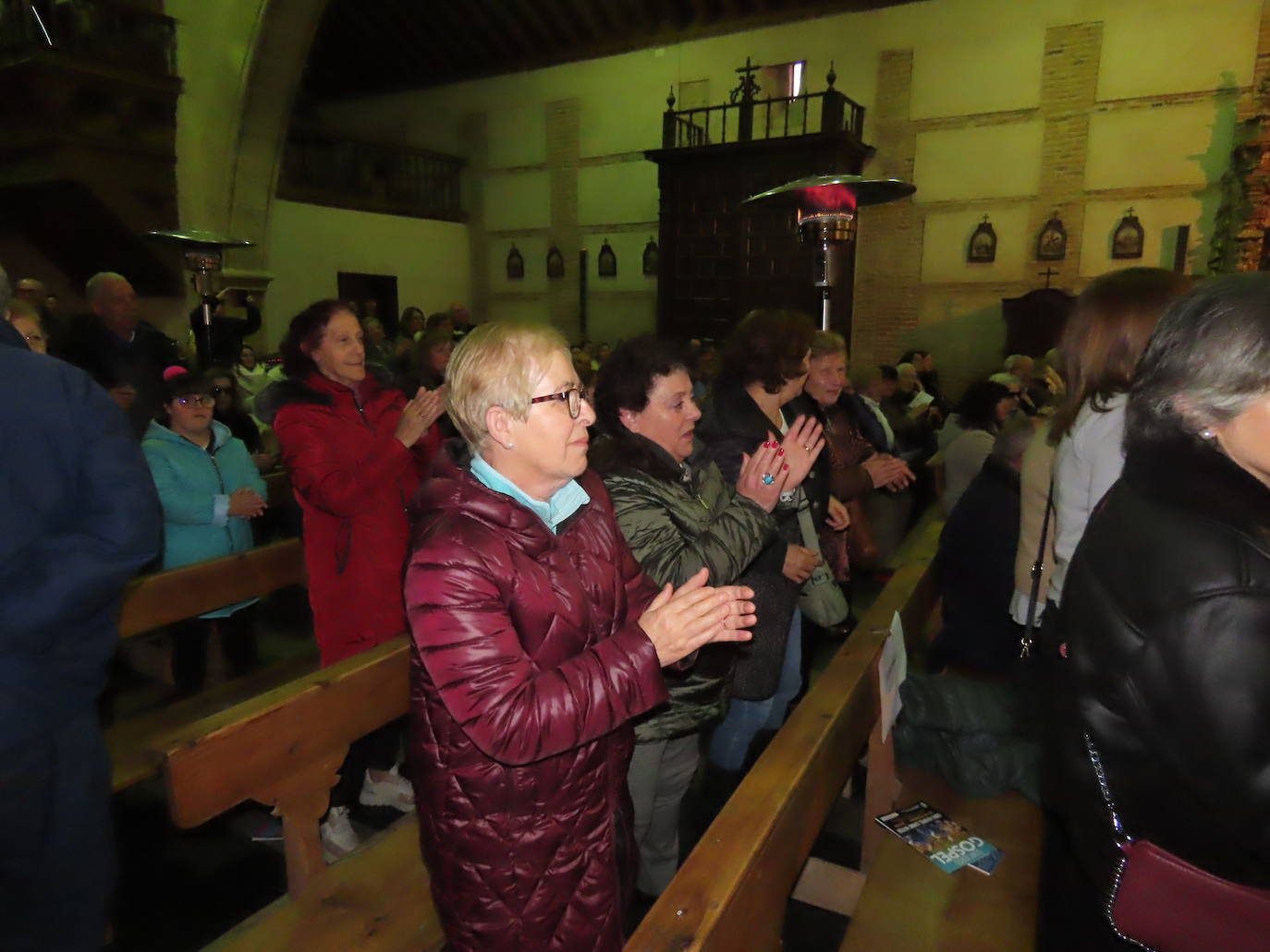 La iglesia de Zorita de la Frontera se llena con la música gospel