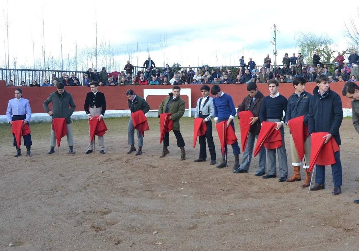 Los semifinalistas del Bolsín antes del tentadero.