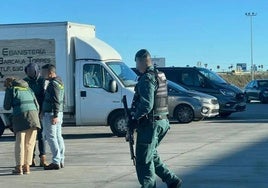 Imagen de la operación antidroga en Robliza de Cojos.