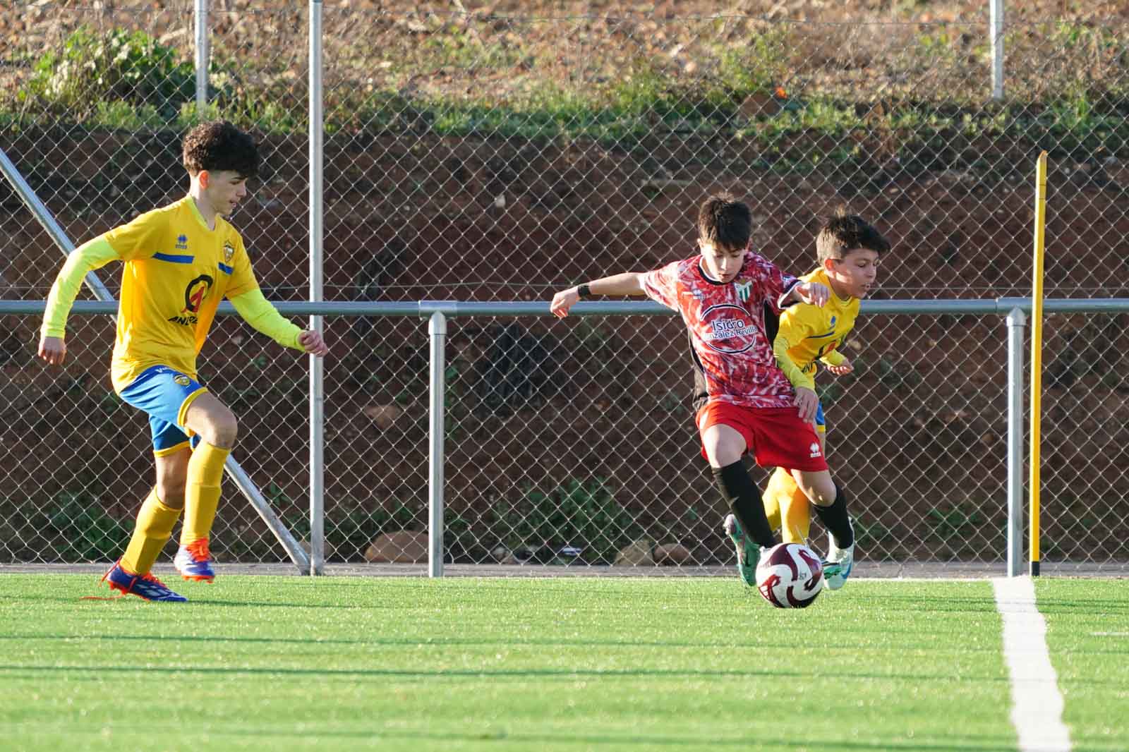 Las mejores imágenes de la jornada 17 en el fútbol base