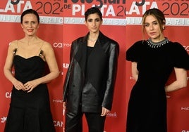 Firme apuesta por el negro en una noche de glamour: todos los looks de los Fotogramas de Plata