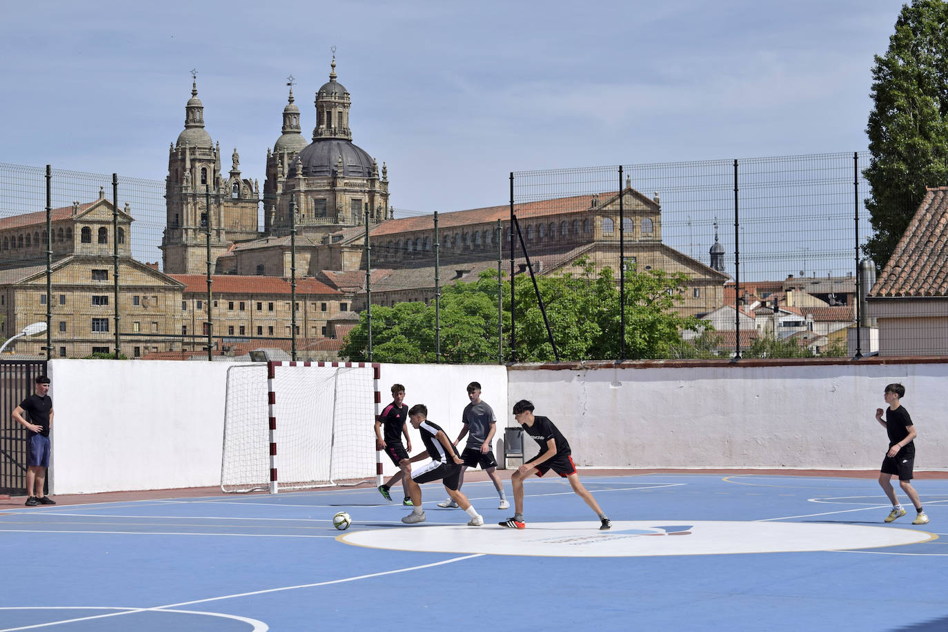 Escuelas que dejan huella, pero no de carbono