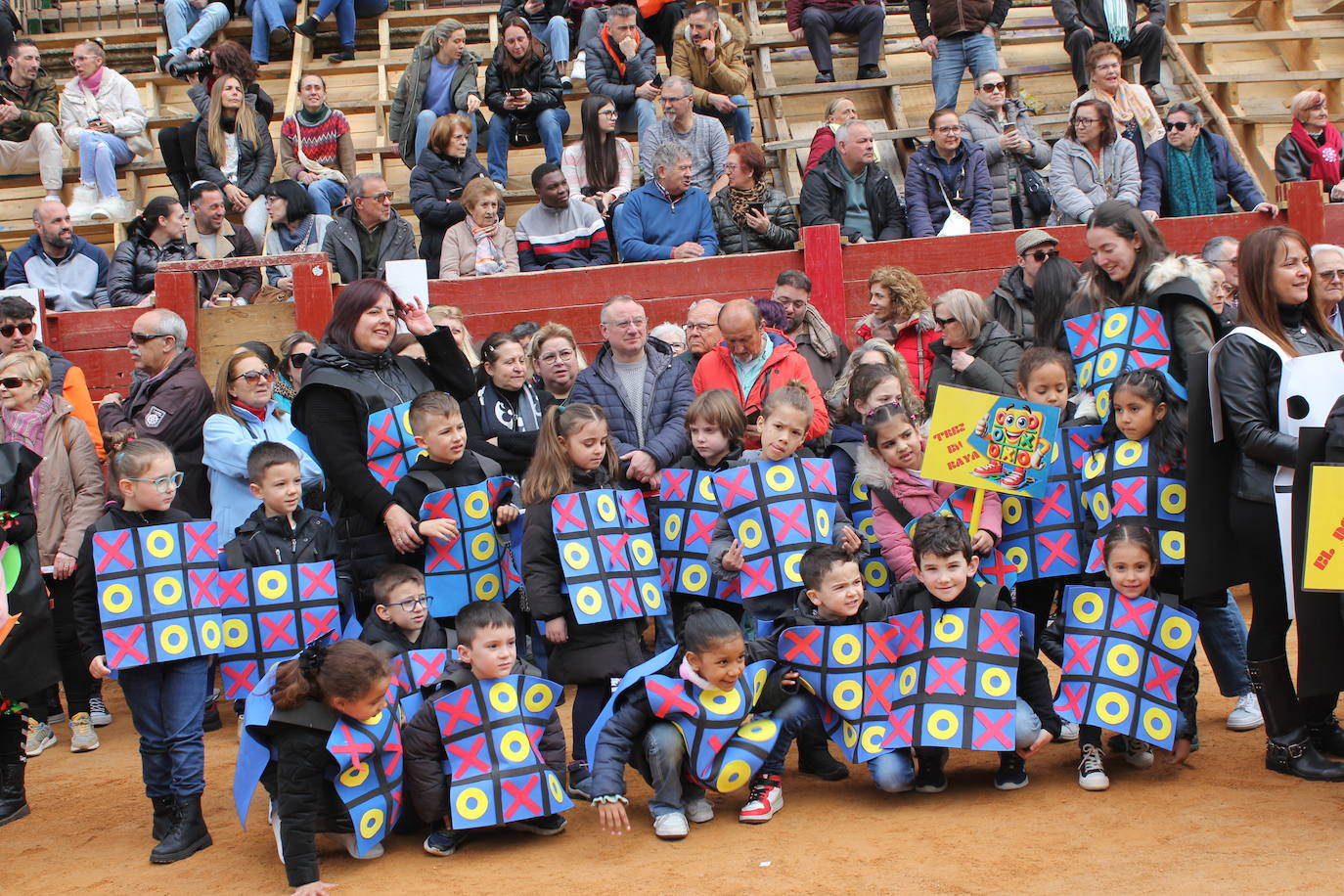 Los más pequeños dan el pistoletazo de salida al Carnaval del Toro