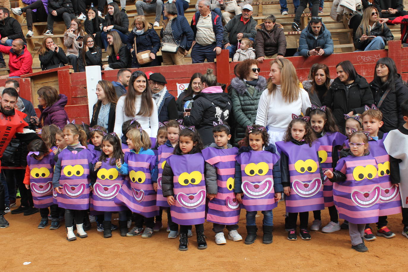 Los más pequeños dan el pistoletazo de salida al Carnaval del Toro