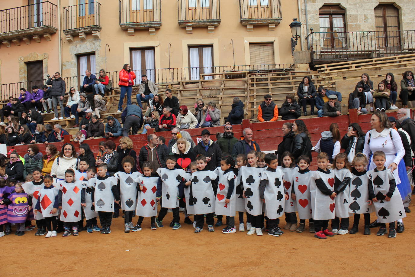 Los más pequeños dan el pistoletazo de salida al Carnaval del Toro