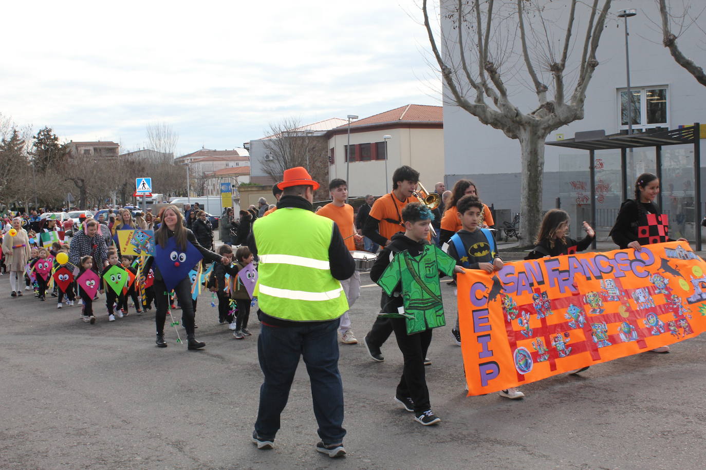 Los más pequeños dan el pistoletazo de salida al Carnaval del Toro