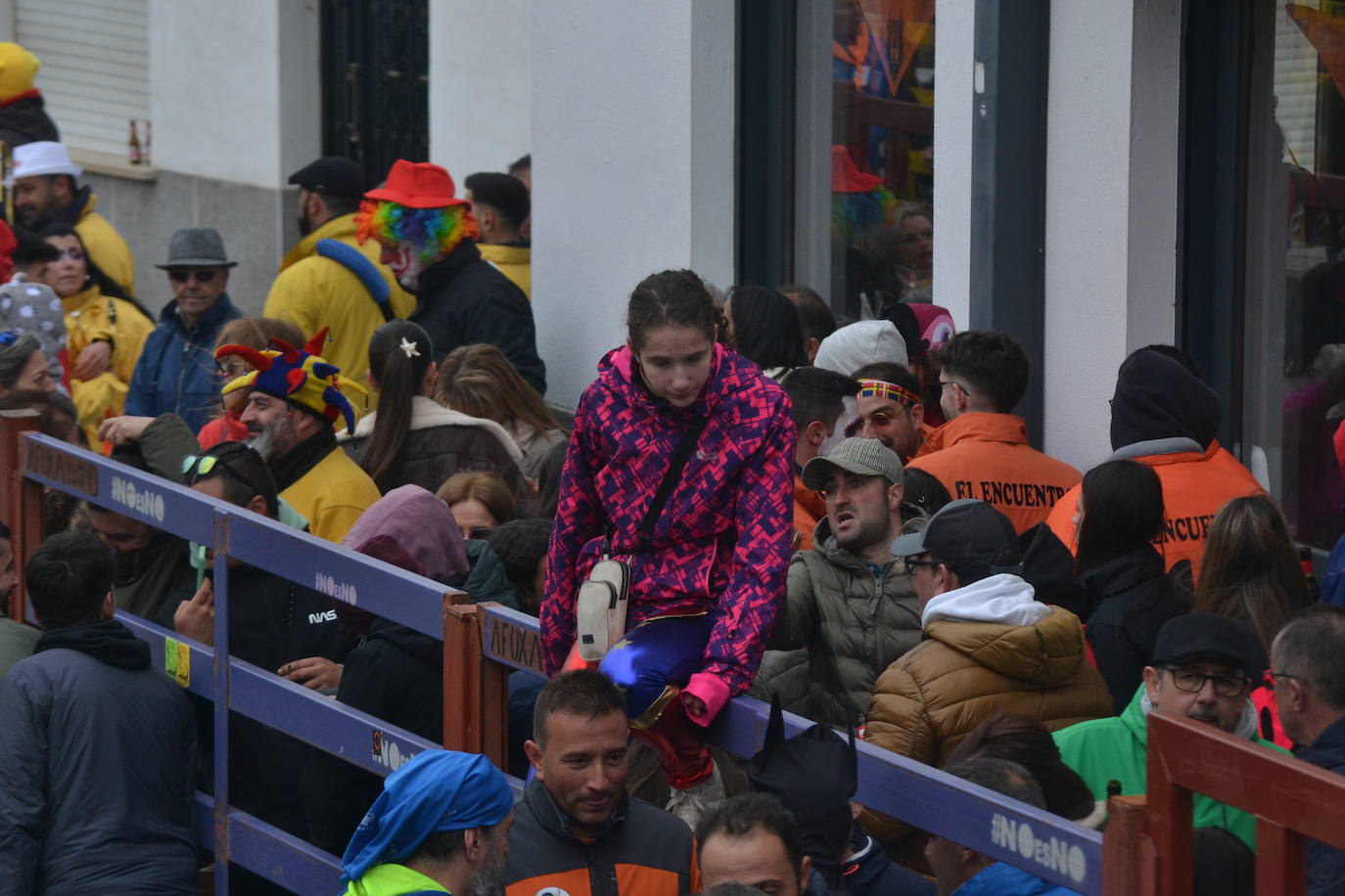 El primer encierro del Carnaval del Toro se salda con un corredor herido