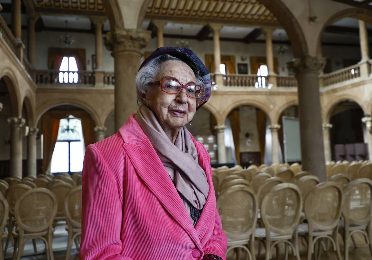 María José Lahera en el Casino de Salamanca instantes antes de un evento