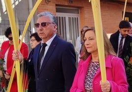 Moisés Perez, presidente de la Hermandad y Carmen Ávila.