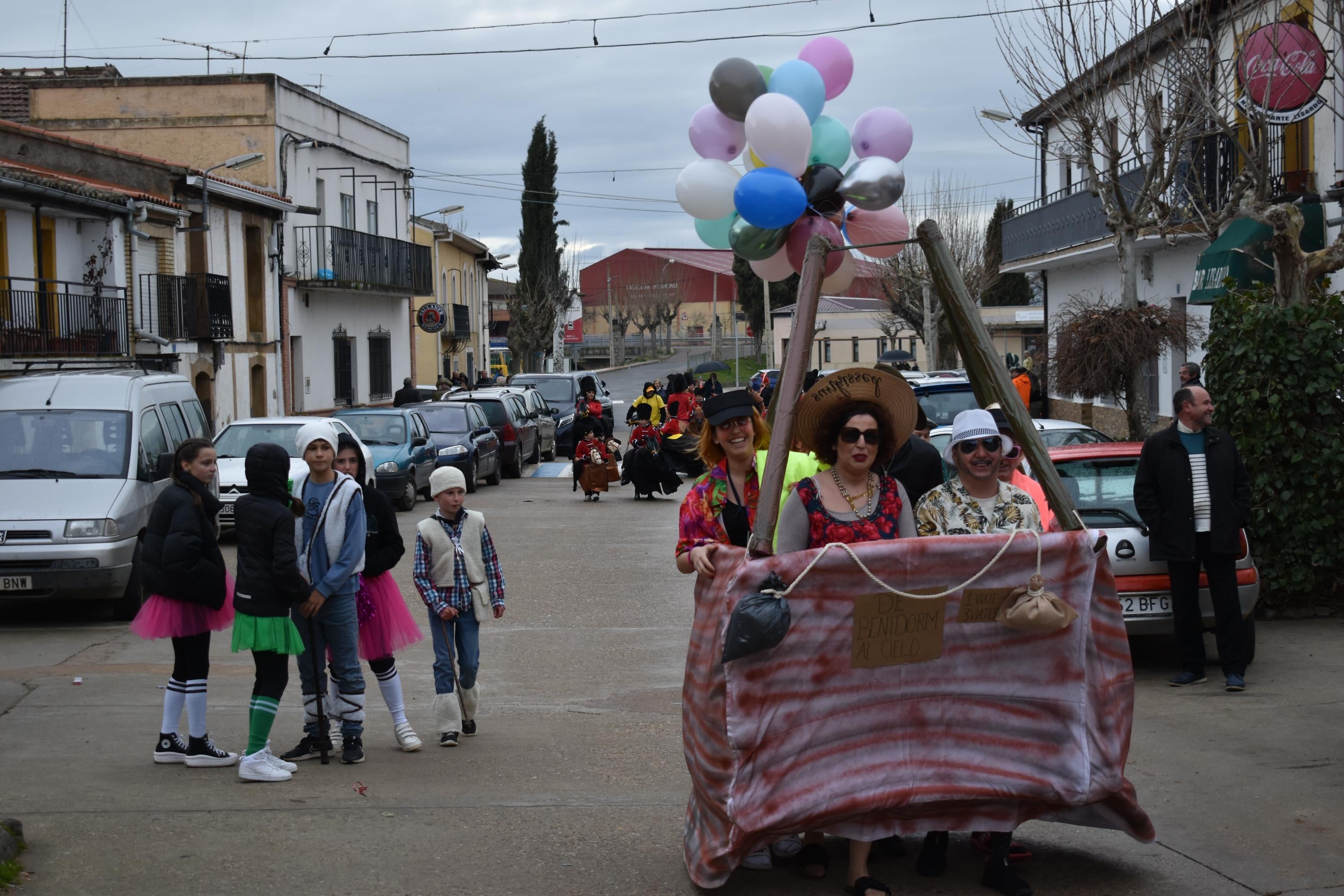 El cortejo fúnebre de la reina Isabel II o Jesucristo, presentes en el concurso de disfraces de Matilla de los Caños del Río