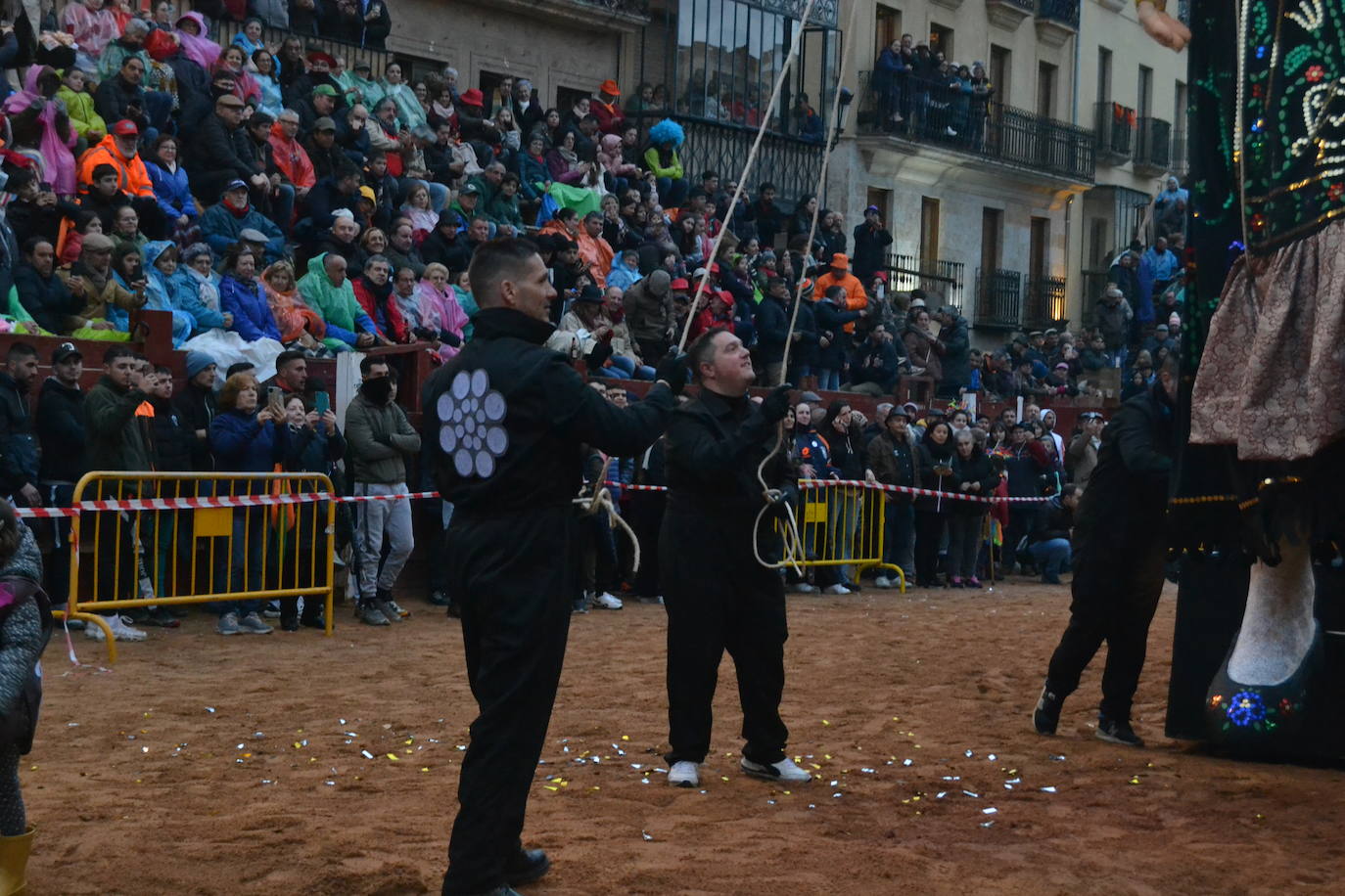 Una imponente charra conquista el Carnaval del Toro