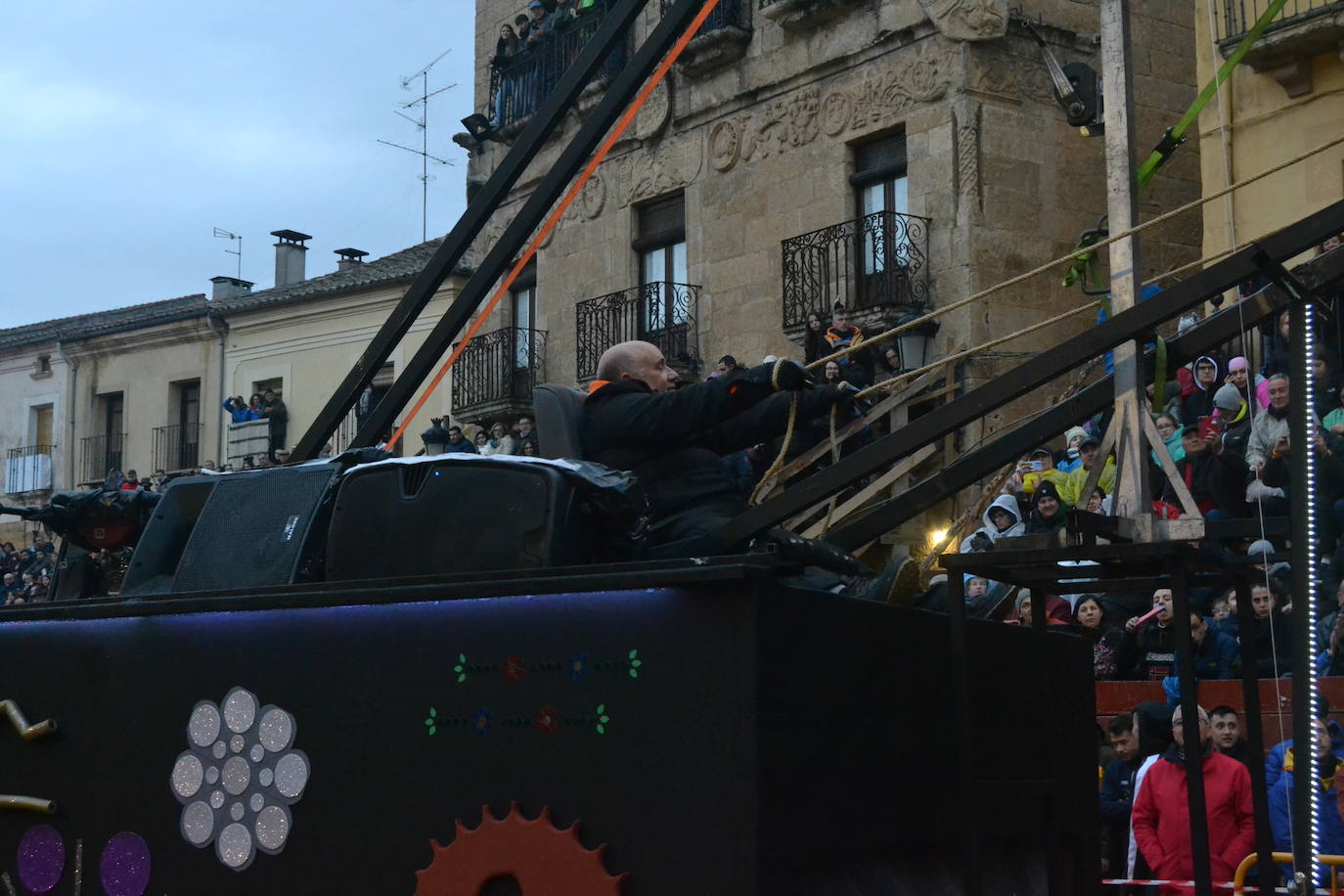 Una imponente charra conquista el Carnaval del Toro