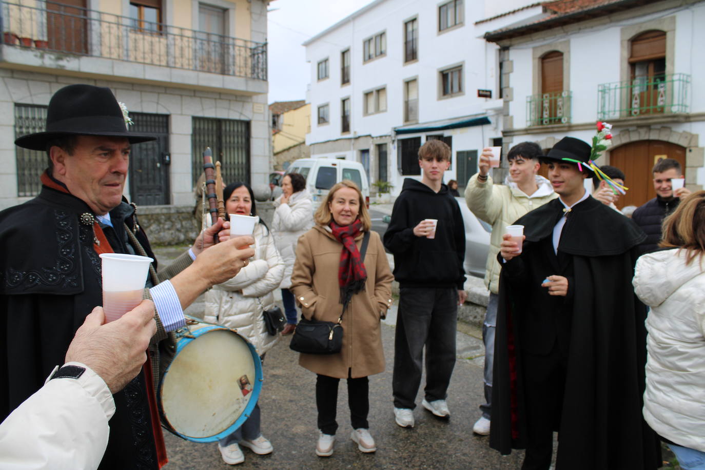 Los quintos de Los Santos no faltan a su cita festiva