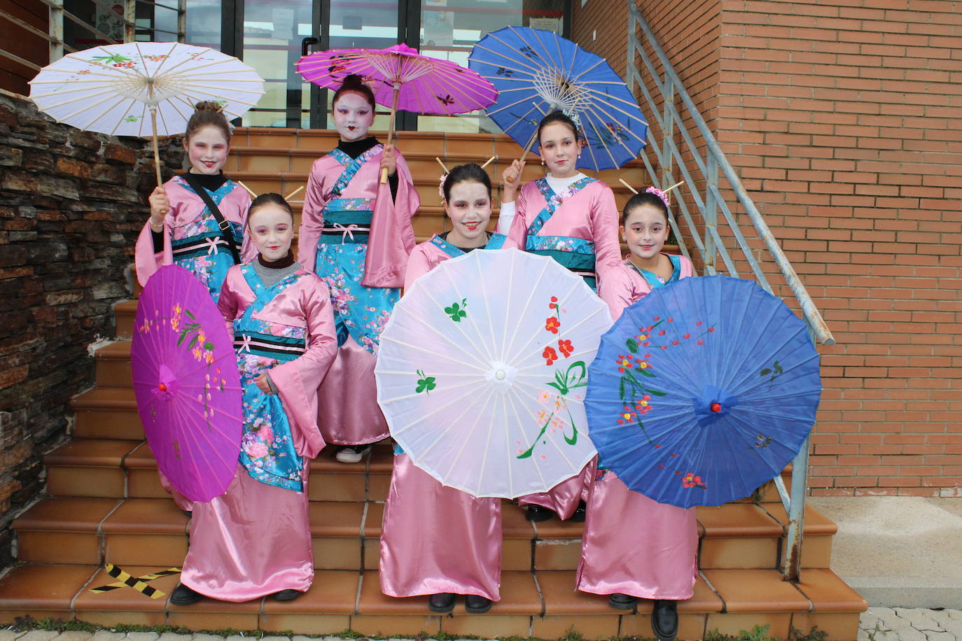 Guijuelo disfruta de su pasacalles con ritmo y sin lluvia