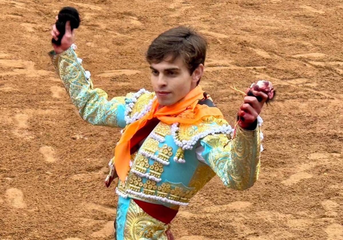 Jesús Yglesias en la vuelta al ruedo tras su triunfo en Miróbriga.