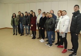 La presentación del alumnado junto a las autoridades de Cabrerizos.