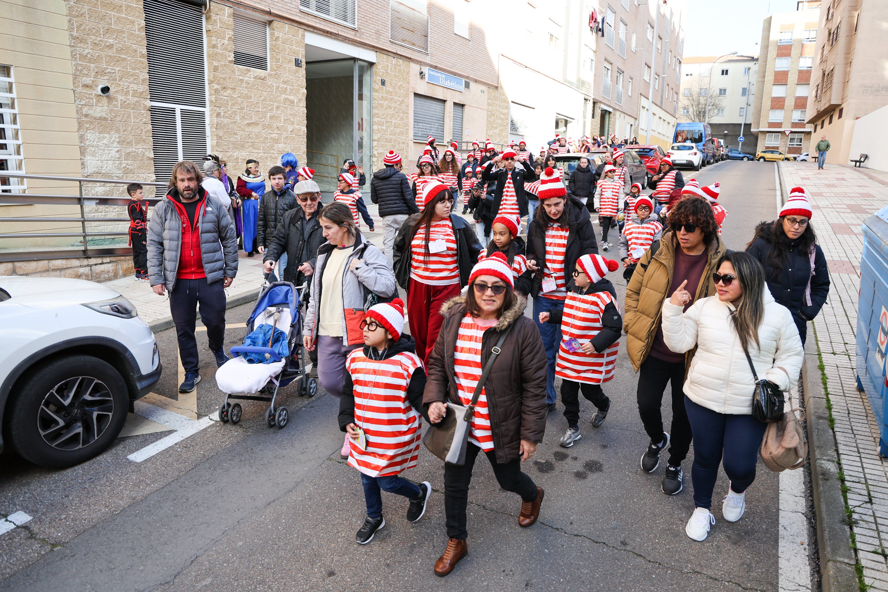 Carnaval reivindicativo en El Rollo y &#039;Wally&#039; se pierde por Salesas