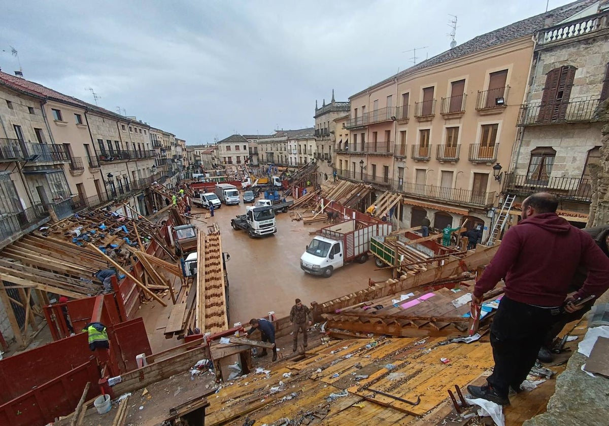 Los tablaos abandonan la Plaza Mayor de Ciudad Rodrigo