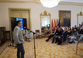 Casimiro Blanco, durante la intervención de este miércoles en el Salón de Recepciones del Ayuntamiento.