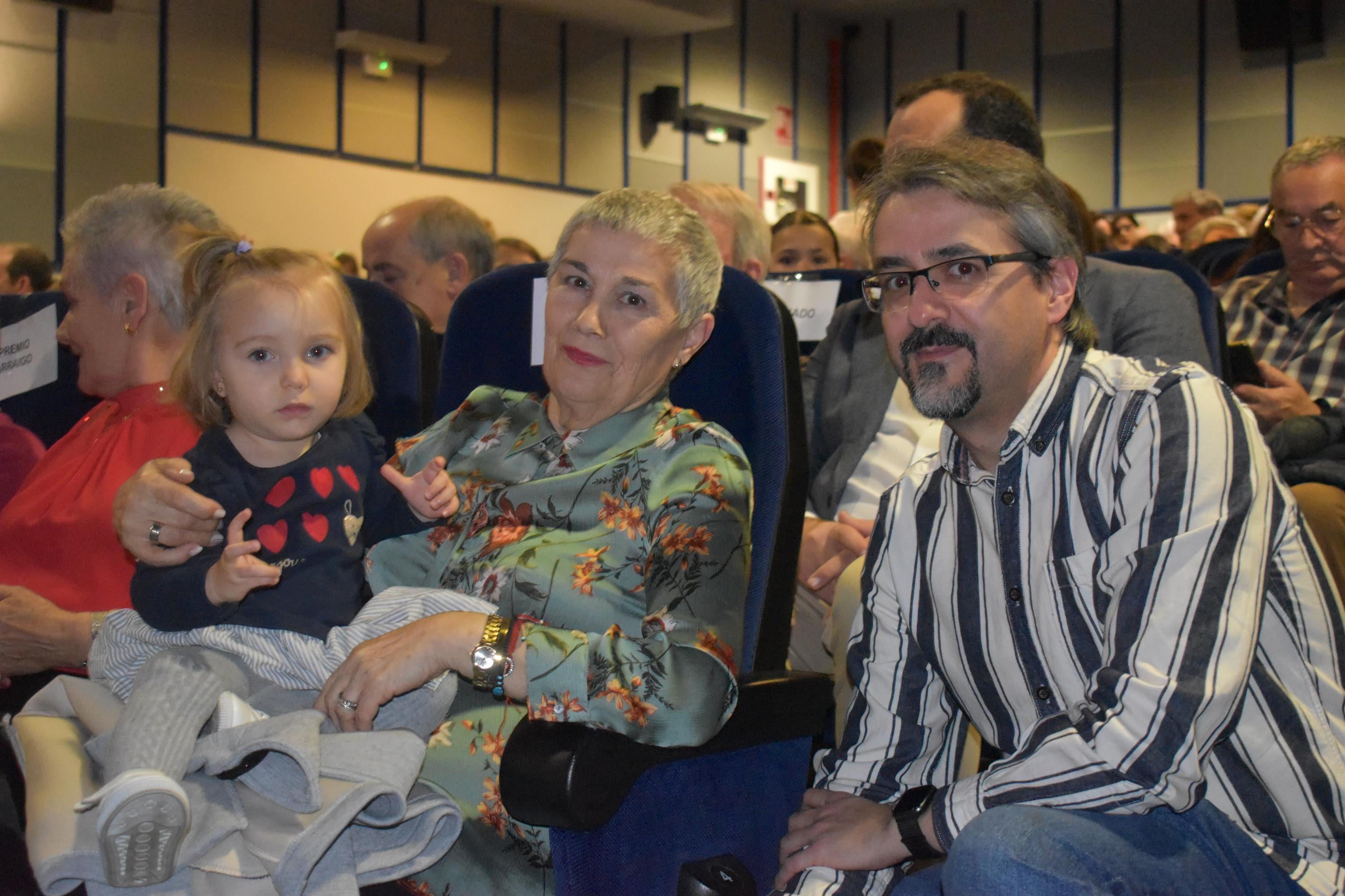 Calurosa gala en honor a las féminas de Santa Marta de Tormes