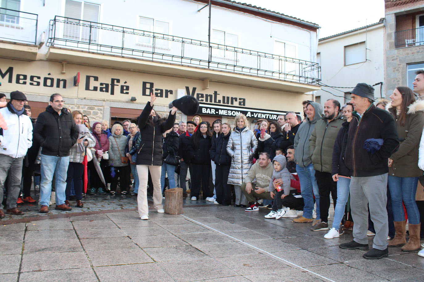 Sorihuela disfruta de su matanza sin temor a la lluvia