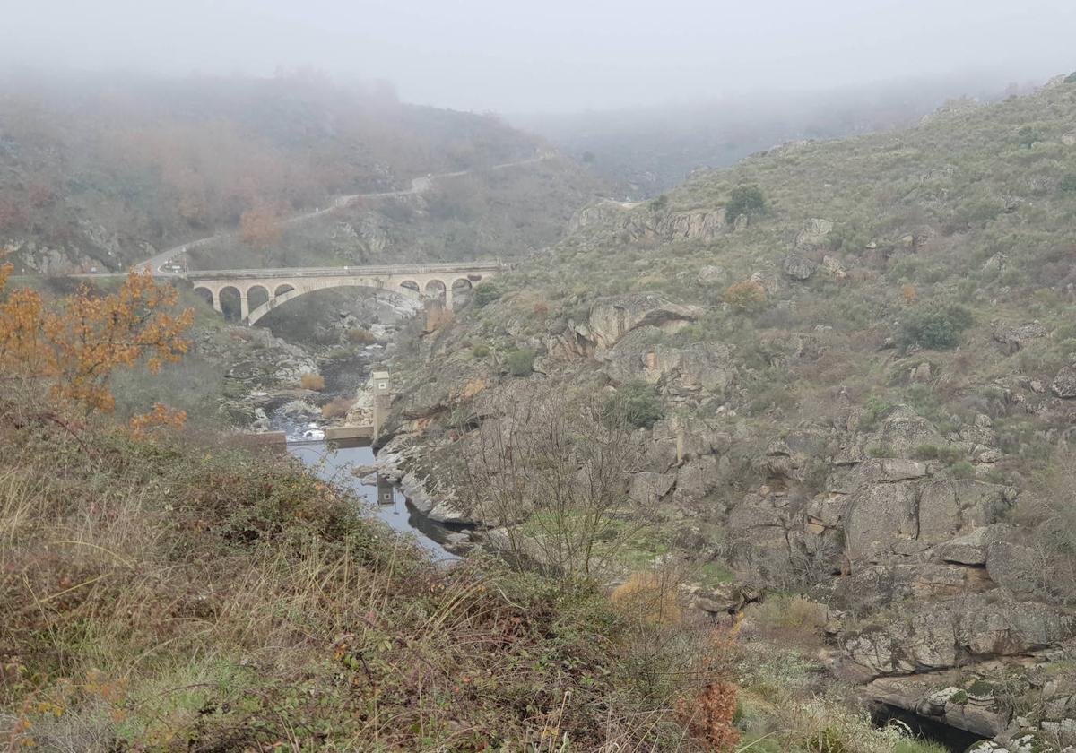 El río Huebra, a su paso por Resbala.