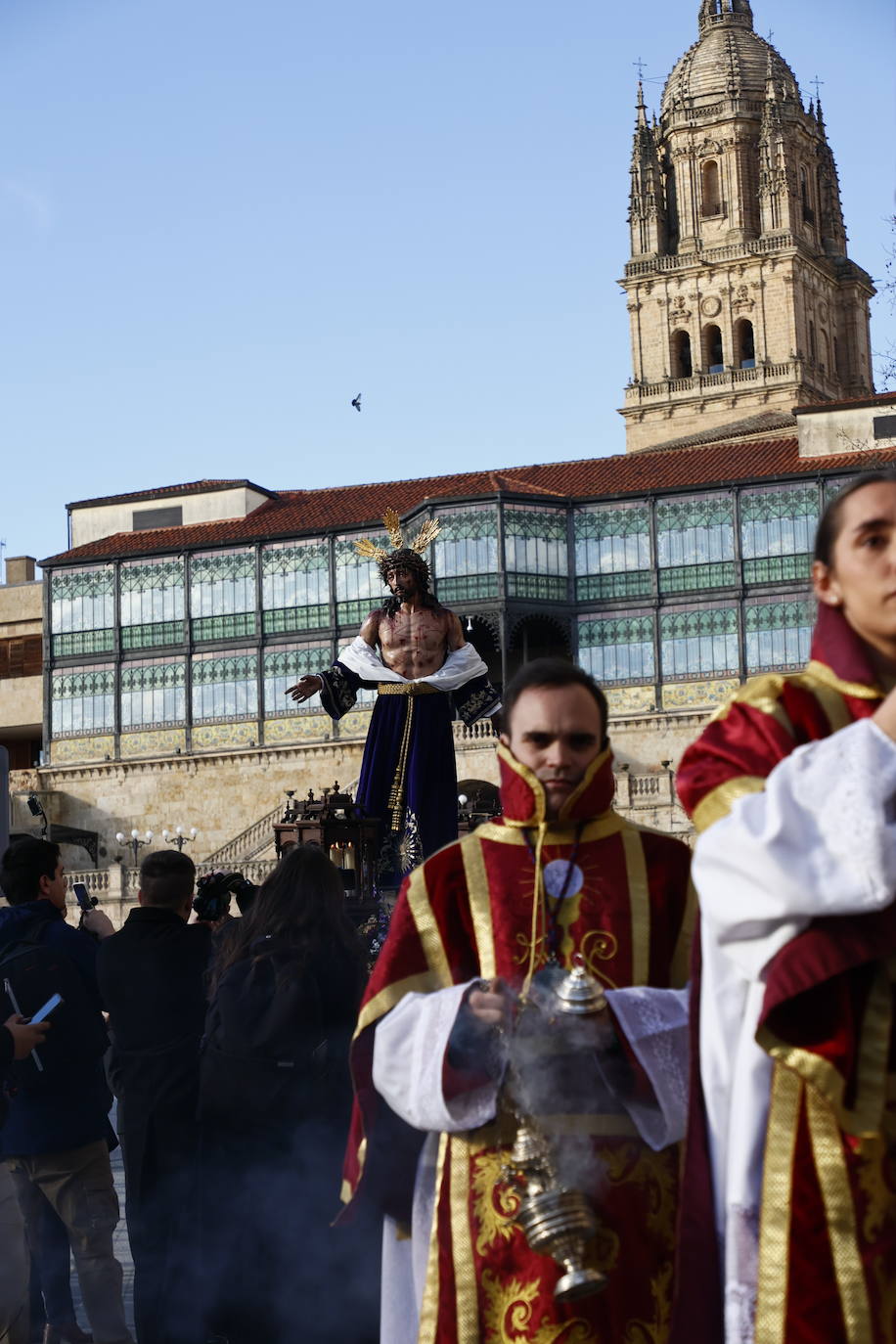 El vía crucis del Despojado camina hacia la esperanza