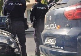 «Dame el dinero o te apuñalo»: detenida una mujer por atracar a otra a punta de navaja tras sacar dinero del cajero