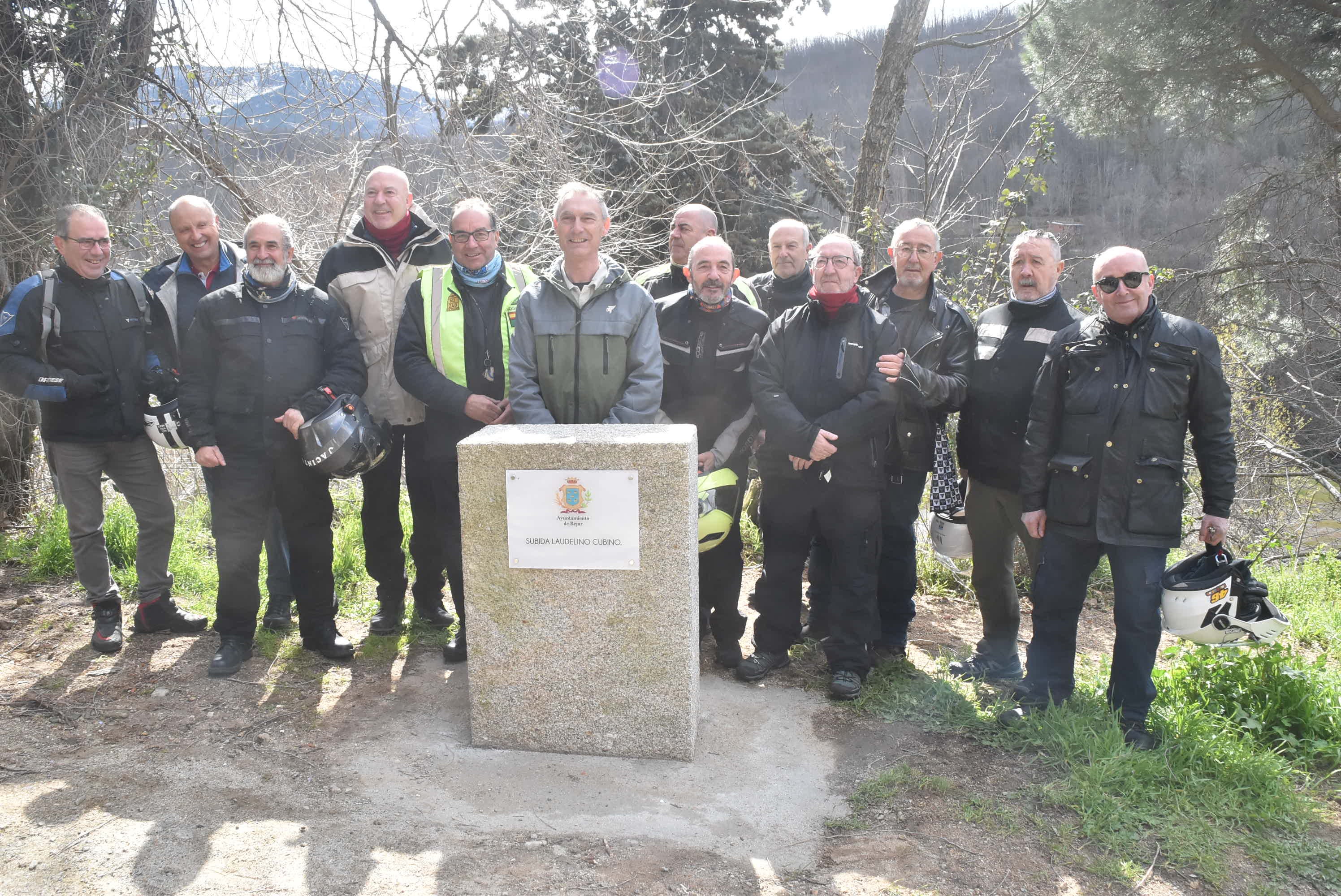 Béjar rinde homenaje a Lale Cubino y estrena una placa con su nombre en la subida a Monte Mario