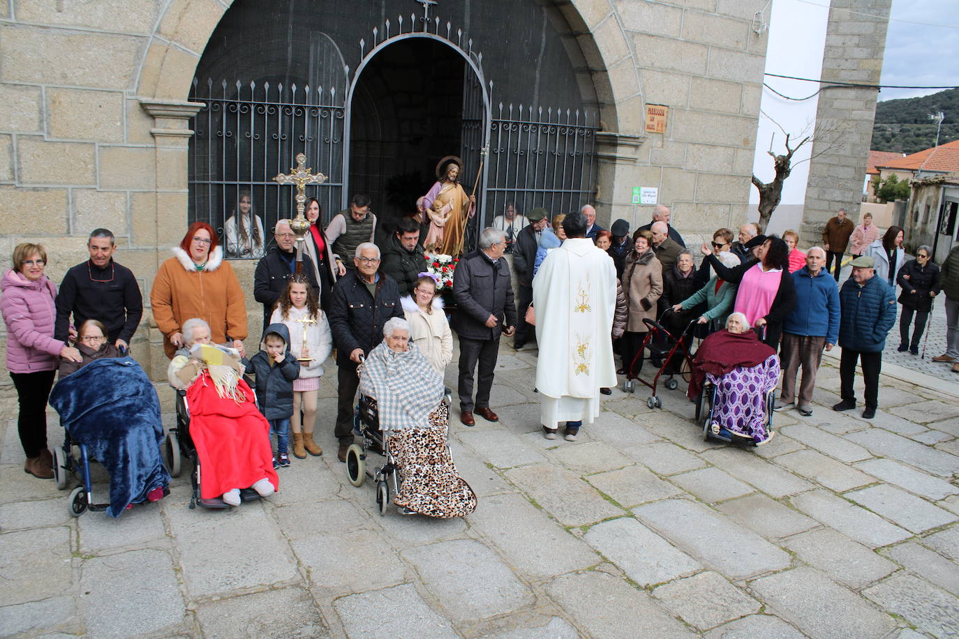 Ledrada honra a San José, patrón de su recidencia