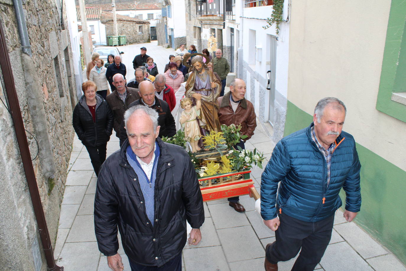 Sanchotello celebra la festividad de San José y el día del padre