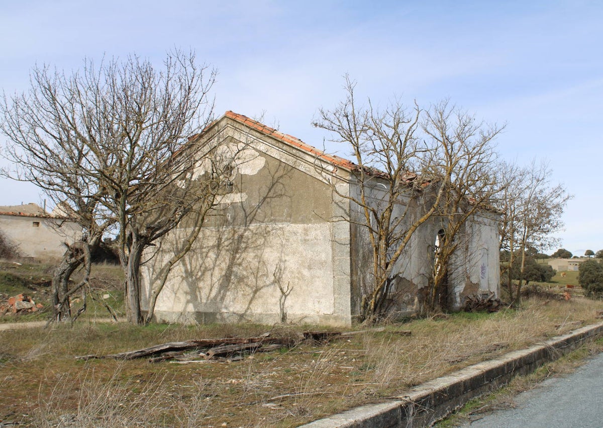 Imagen secundaria 1 - Imágenes de la estación y su entorno.