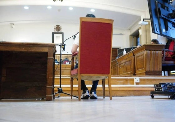 El joven durante el juicio celebrado el pasado 12 de marzo en la Audiencia Provincial.