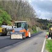 Obras en una carretera de la provincia.