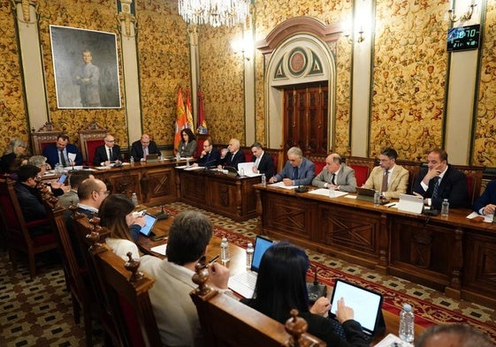 Pleno de la Diputación de este viernes.