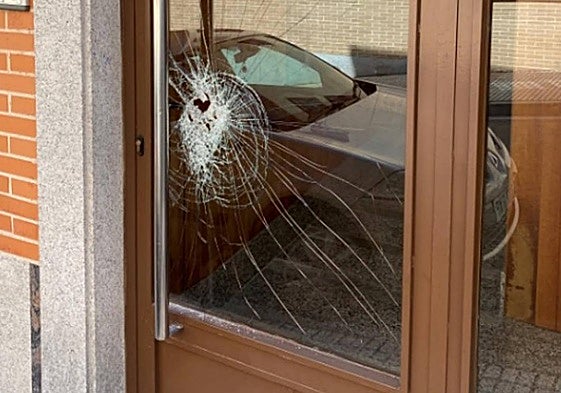 Detenido por robar un patinete tras romper el cristal de un portal