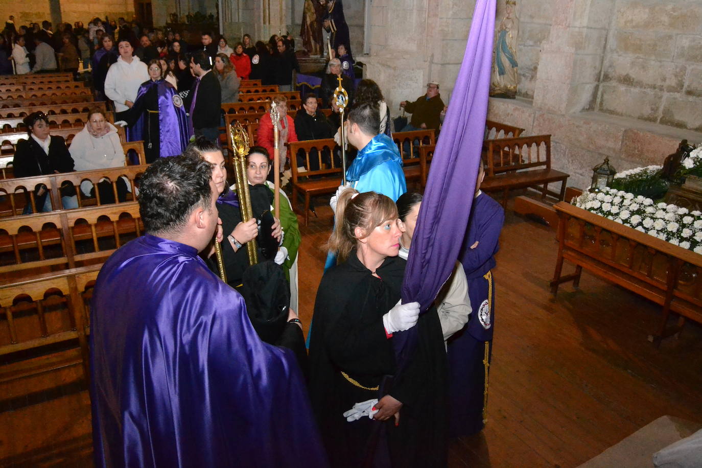 La lluvia impide a La Dolorosa recorrer Ciudad Rodrigo