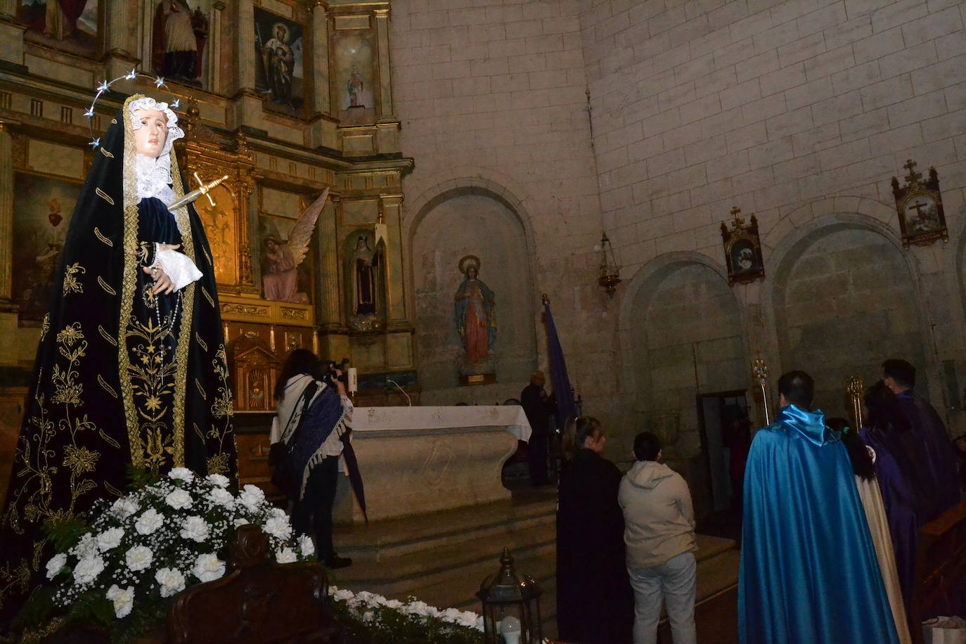 La lluvia impide a La Dolorosa recorrer Ciudad Rodrigo