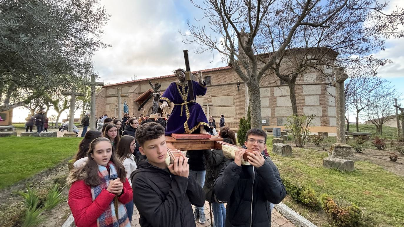 Procesión del Dainos en Cantalapiedra