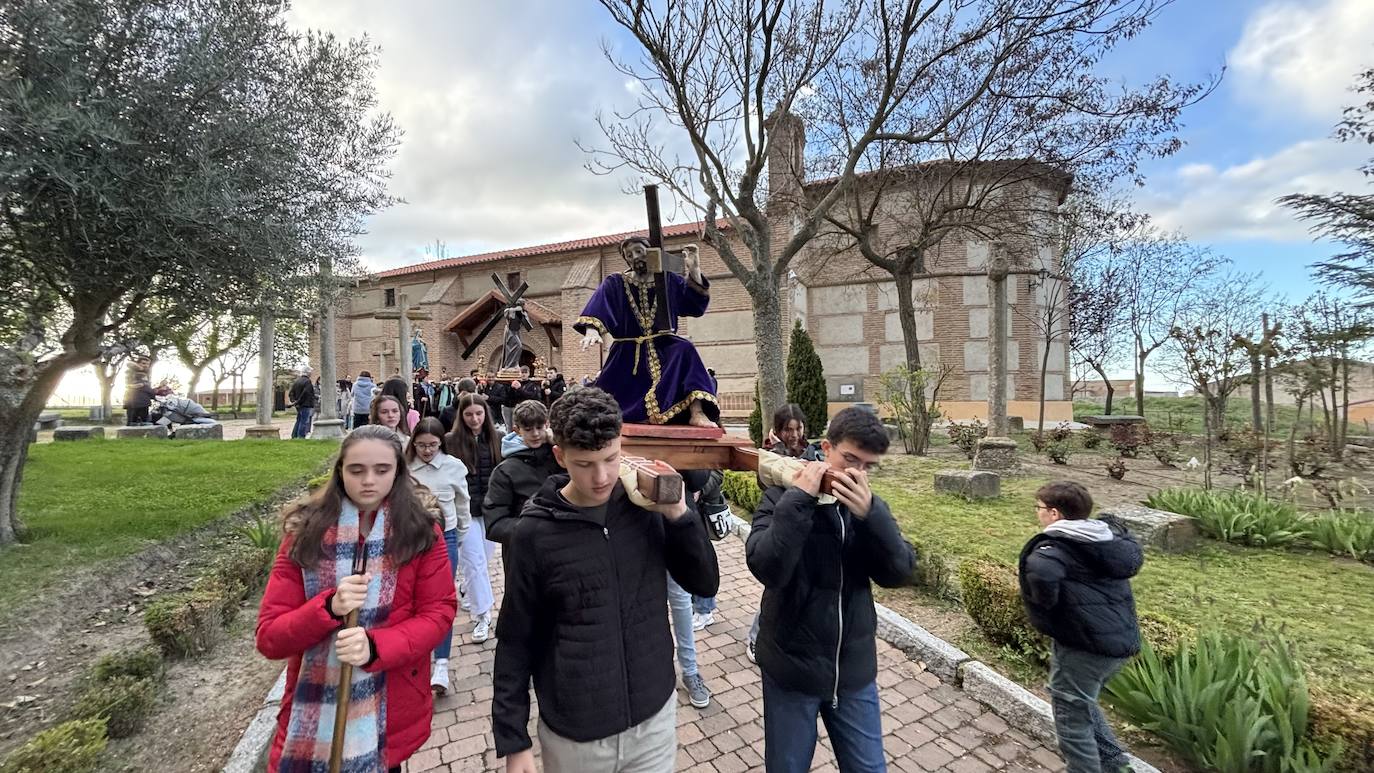 Procesión del Dainos en Cantalapiedra