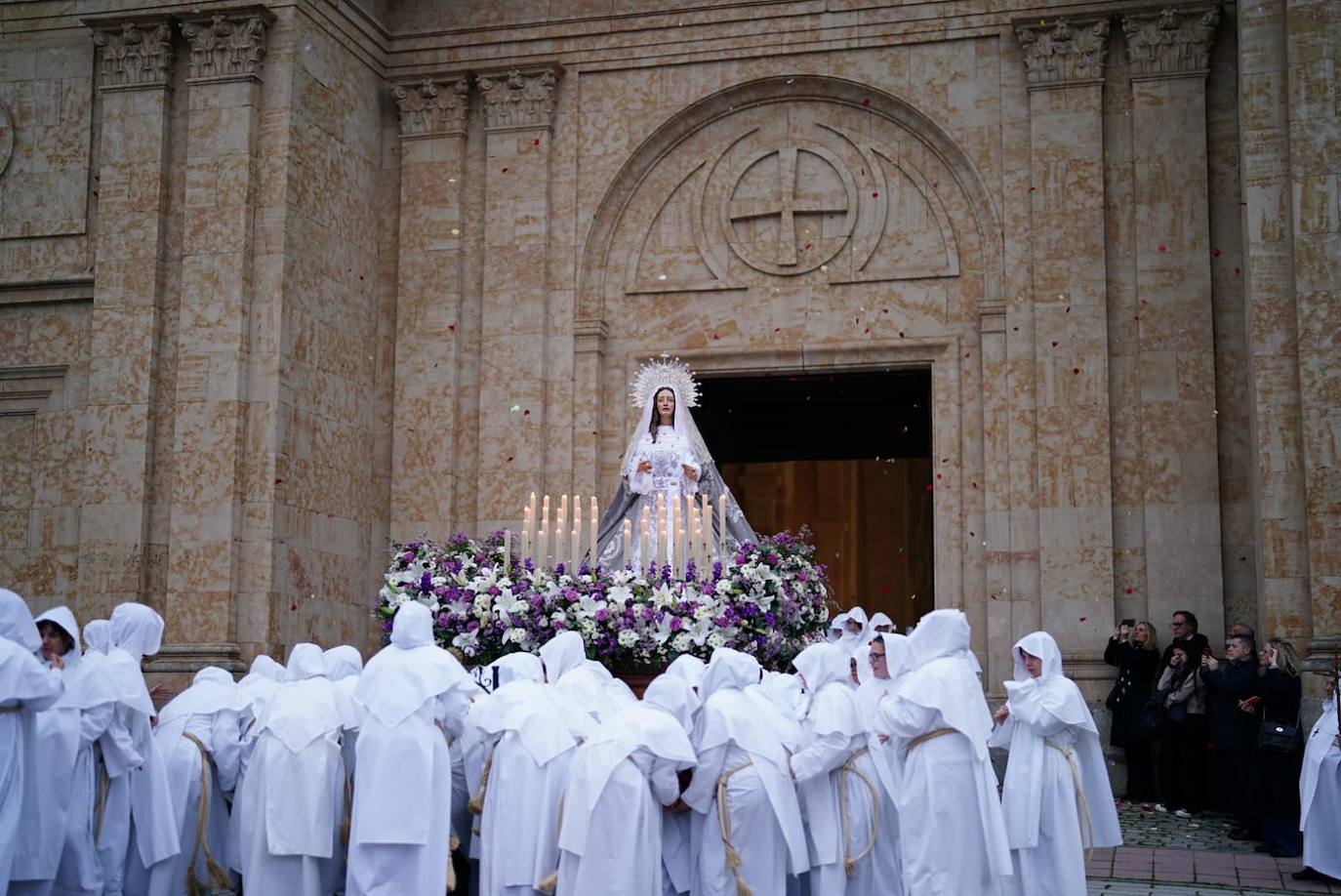 La procesión del Amor y de la Paz, en imágenes