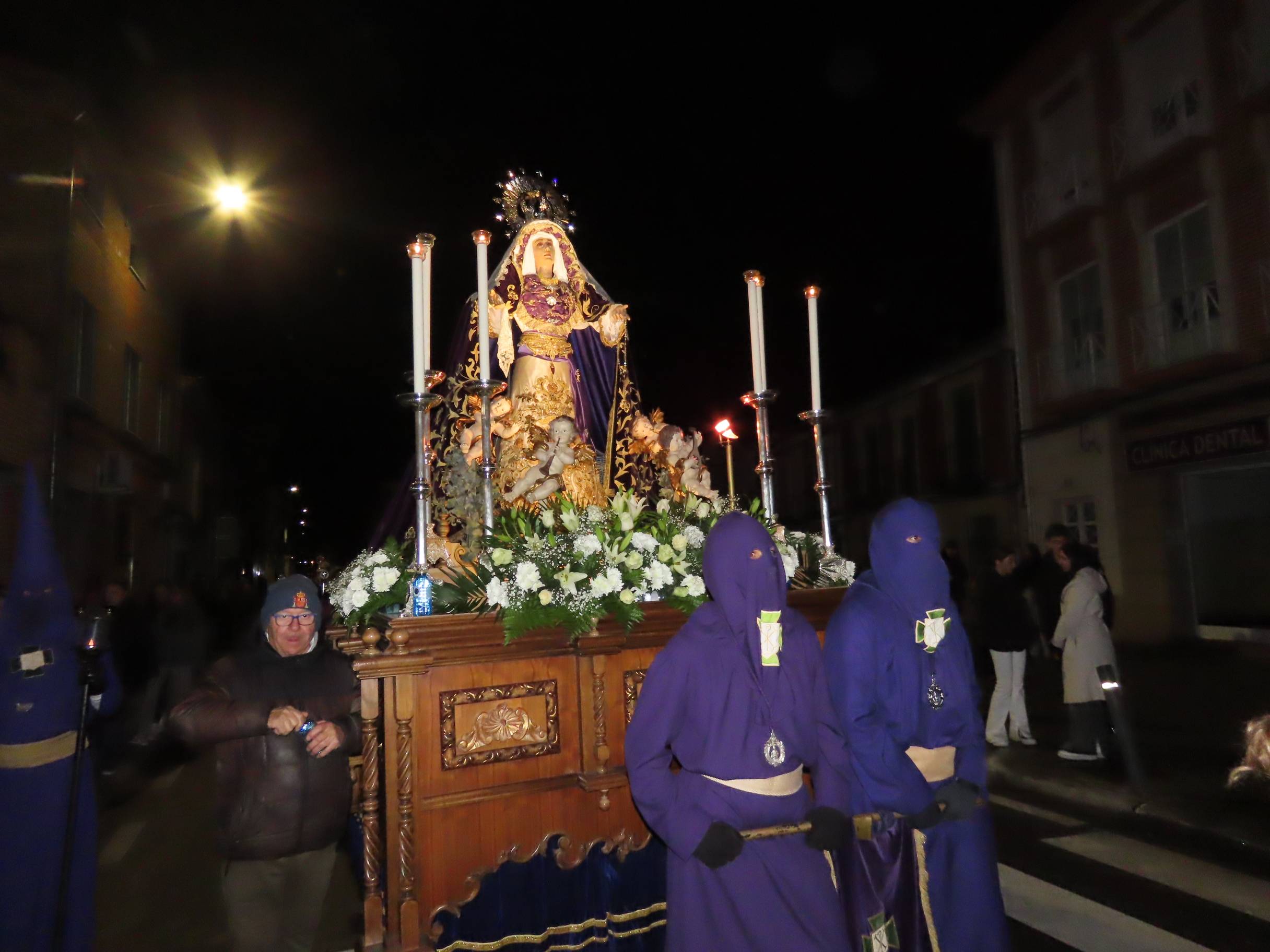 La emoción arranca aplausos en la procesión del Nazareno de Peñaranda de Bracamonte