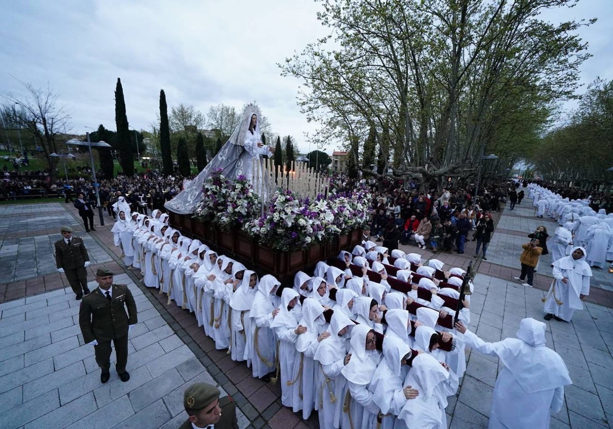 La procesión del Amor y de la Paz, en imágenes