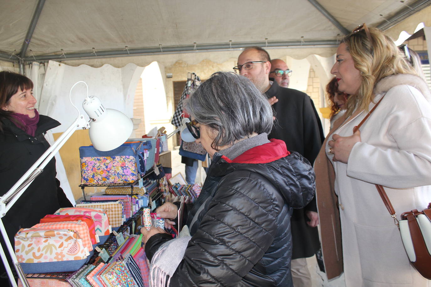El IV Mercado Artesano de Ciudad Rodrigo, la chispa de la Semana Santa Mirobrigense
