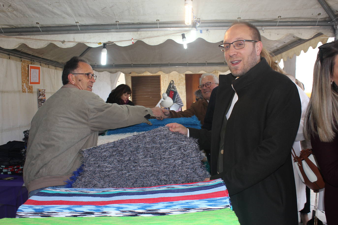 El IV Mercado Artesano de Ciudad Rodrigo, la chispa de la Semana Santa Mirobrigense